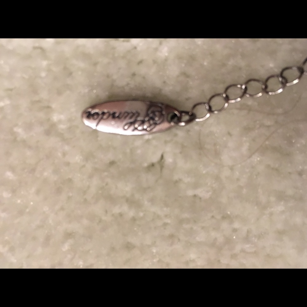 Pretty necklace - Picture 4 of 6
